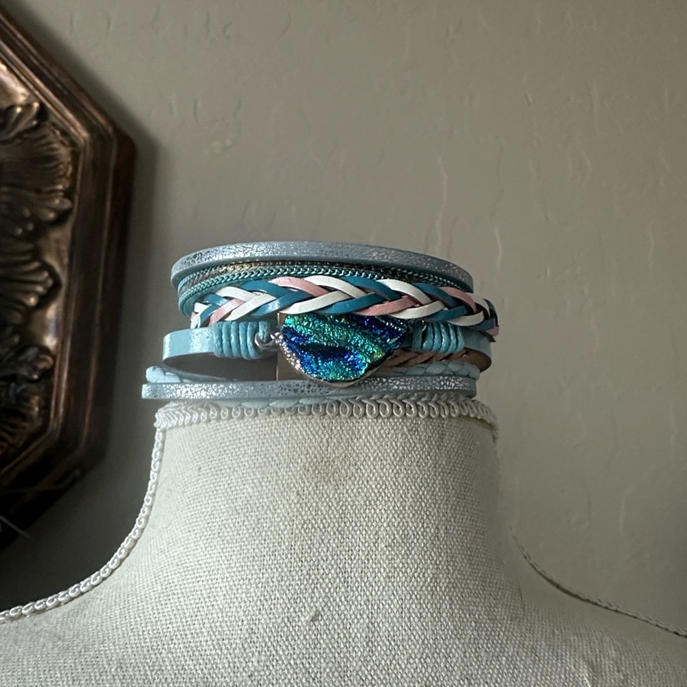 Blue faux leather bracelet